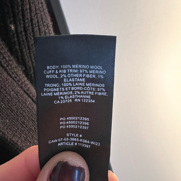 Aritzia 100% Merino Wool sweater - Picture 4 of 4